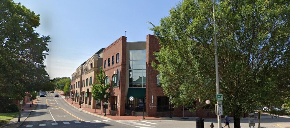 More Photos Of 202 S Main St, Blacksburg Apartments For Lease