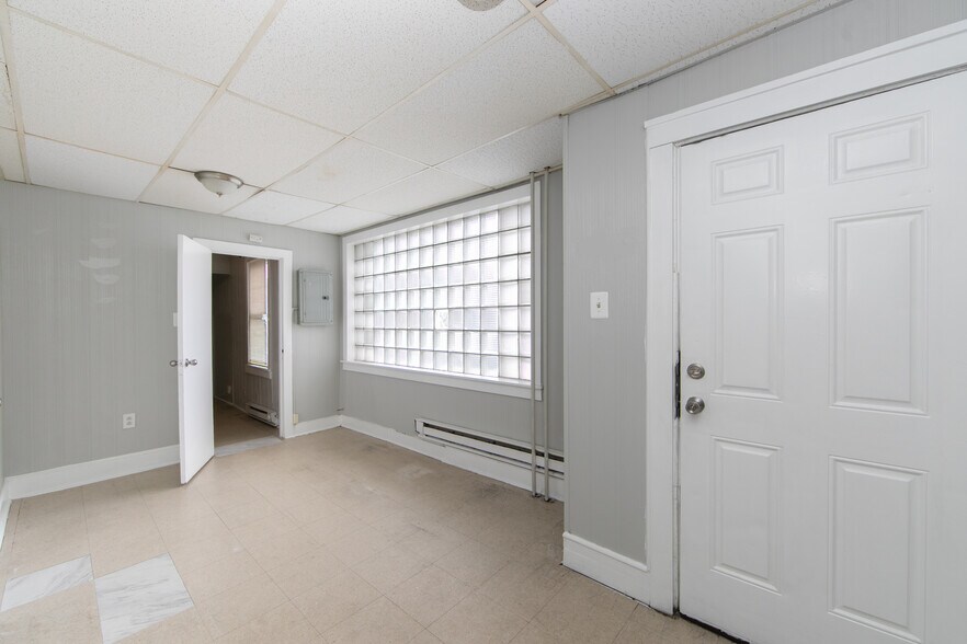 More Photos Of 2707 Westfield Ave, Camden Apartments For Sale