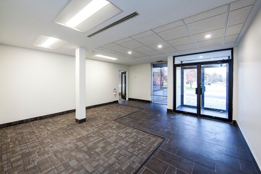 More Photos Of 308 Legget Dr, Ottawa Office For Lease