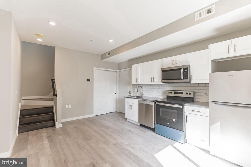 More Photos Of 2243 N Broad St, Philadelphia Apartments For Sale