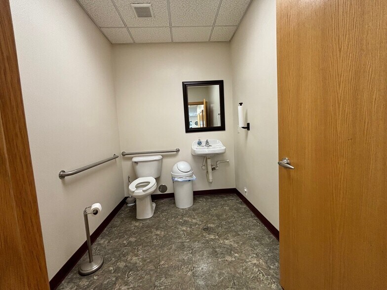 More Photos Of 6220 E Highway 2, Minot Service For Lease