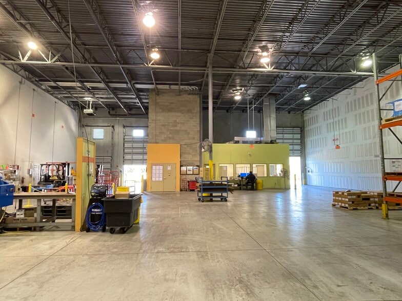 More Photos Of 11600 NW 173rd St, Alachua Warehouse For Lease