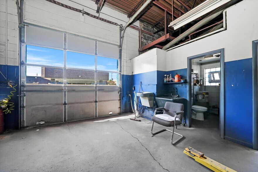 More Photos Of 108 S Batavia Ave, Batavia Auto Repair For Sale