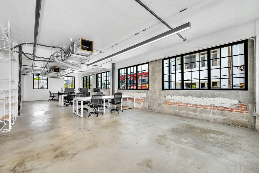 More Photos Of 2509 N Miami Ave, Miami Loft Creative Space For Lease