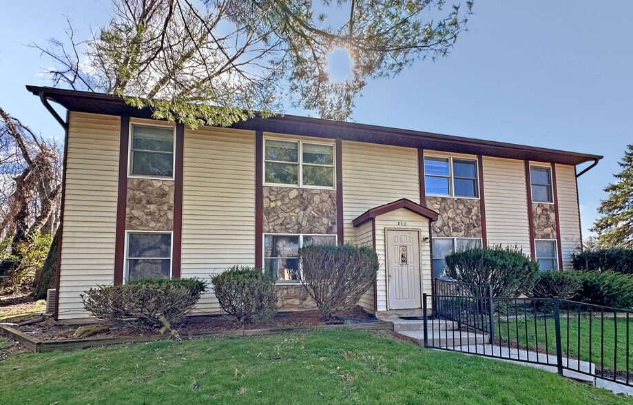 Primary Photo Of 212 Logan St, Valparaiso Apartments For Sale