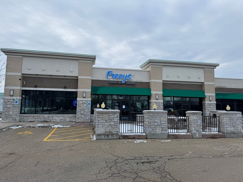 More Photos Of Gary Ave @ Lies Rd, Carol Stream Unknown For Lease
