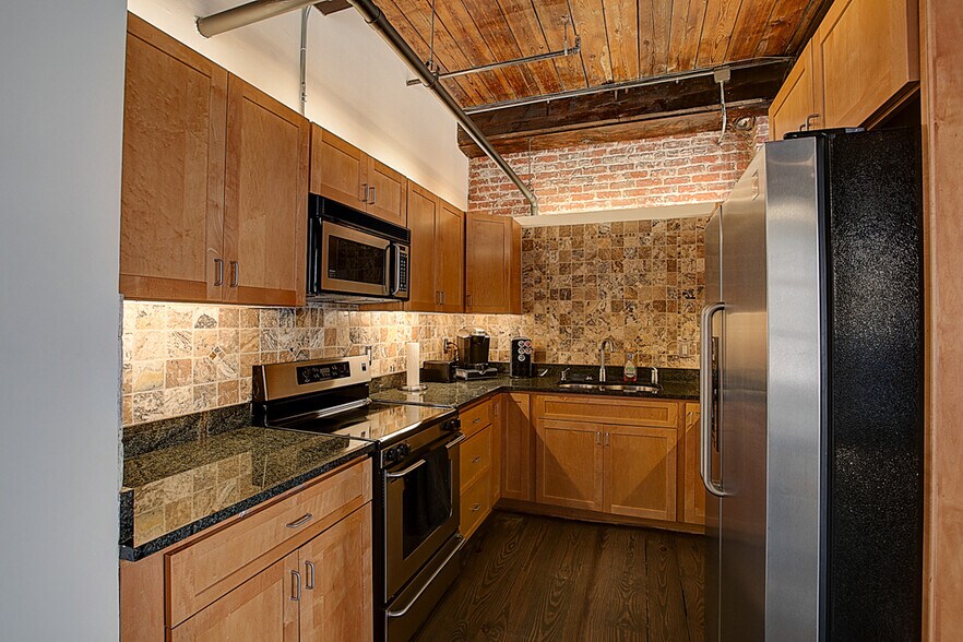 More Photos Of 342 Marietta St NW, Atlanta Loft Creative Space For Sale