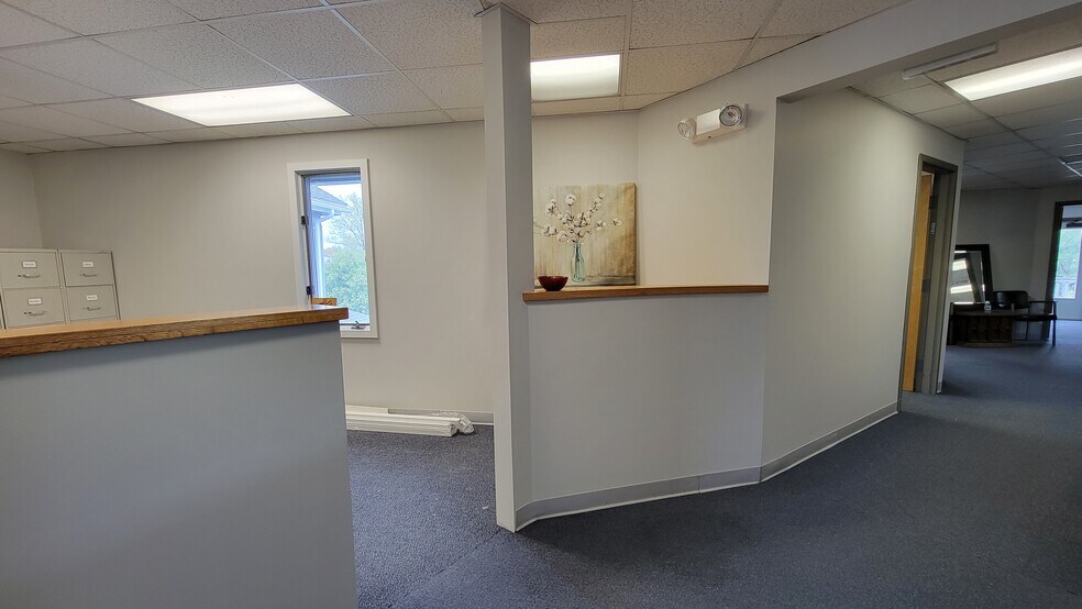 More Photos Of 1006 S Main St, Plantsville Office For Lease