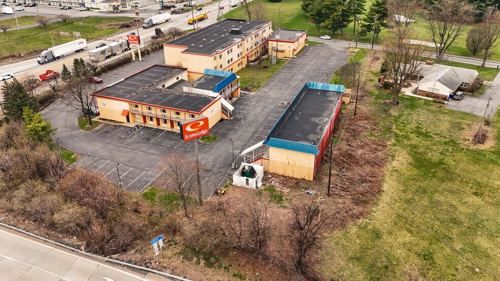 More Photos Of 1252 Harrisburg Pike, Carlisle Hotel For Sale