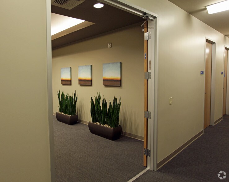More Photos Of 3200 E Guasti Rd, Ontario Office For Lease