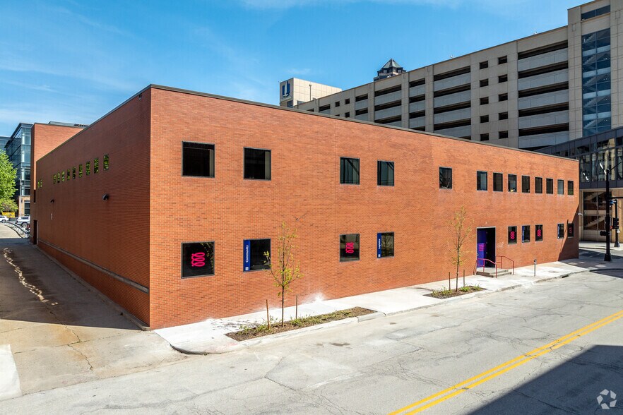 More Photos Of 204 12th St, Des Moines Office For Lease