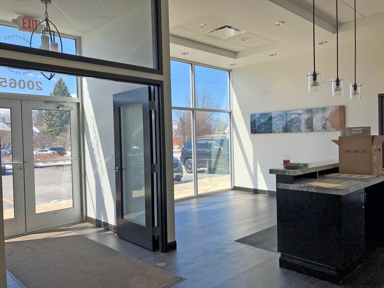 More Photos Of 20040-20200 Van Aken Blvd, Shaker Heights Unknown For Lease