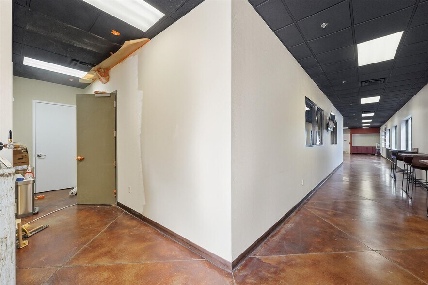 More Photos Of 615 W Ray Rd, Gilbert Carwash For Sale