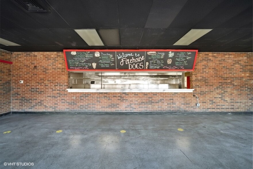 More Photos Of 1820 W Irving Park Rd, Schaumburg Fast Food For Sale