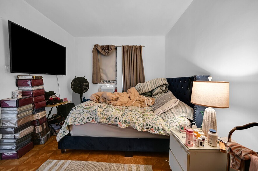 More Photos Of 1967-1971 Marmion Ave, Bronx Apartments For Sale