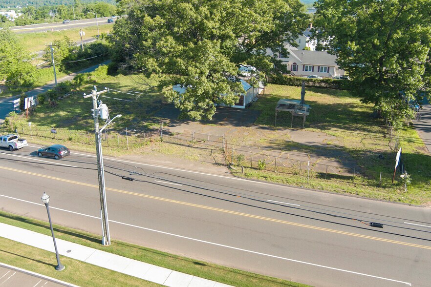 More Photos Of 11 Montowese Ave, North Haven Land For Lease