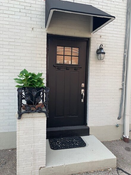 More Photos Of 504 E Dorothy Ln, Dayton Storefront Retail Residential For Sale