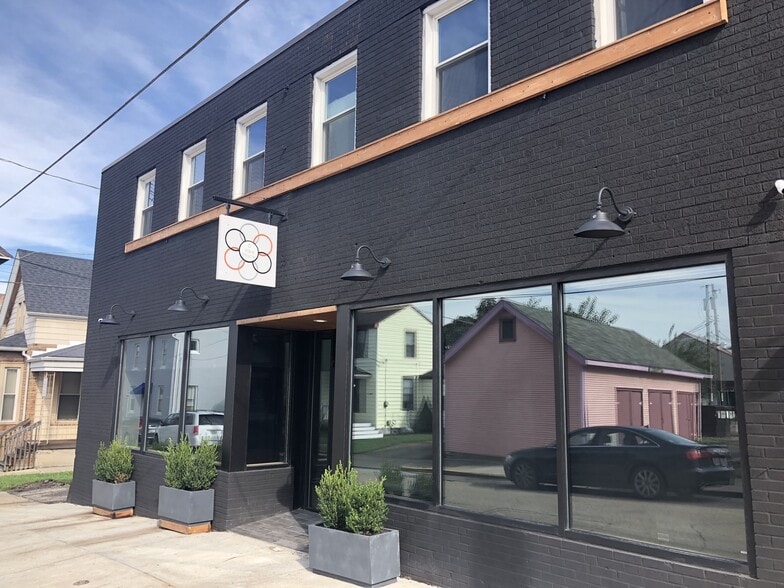 Primary Photo Of 6 Pike St, Cincinnati Storefront Retail Office For Sale