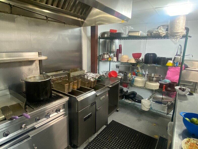 More Photos Of 507 S Lafayette St, Shelby General Retail For Sale