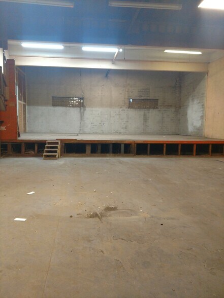 More Photos Of 130 Durand Ave, Trenton Warehouse For Lease