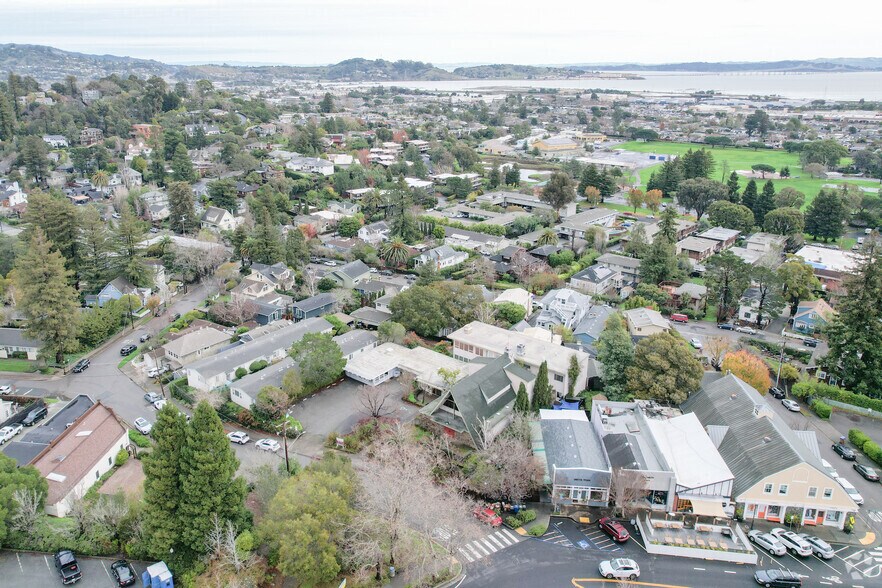 More Photos Of 2 Tamalpais Dr, Corte Madera Religious Facility For Lease