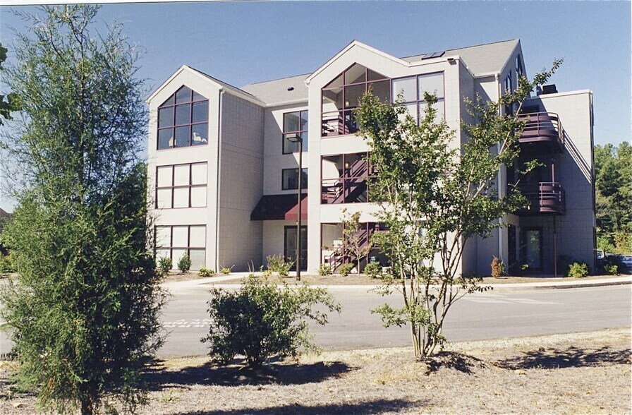 More Photos Of 930 Martin Luther King Jr Blvd, Chapel Hill Office For Lease