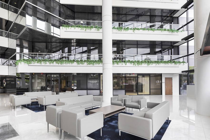 More Photos Of 2424 N Federal Hwy, Boca Raton Office For Lease