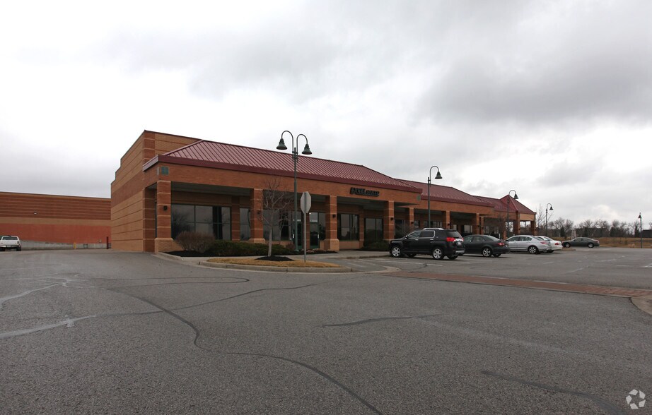 More Photos Of 3601-3633 W 133rd St, Leawood General Retail For Lease