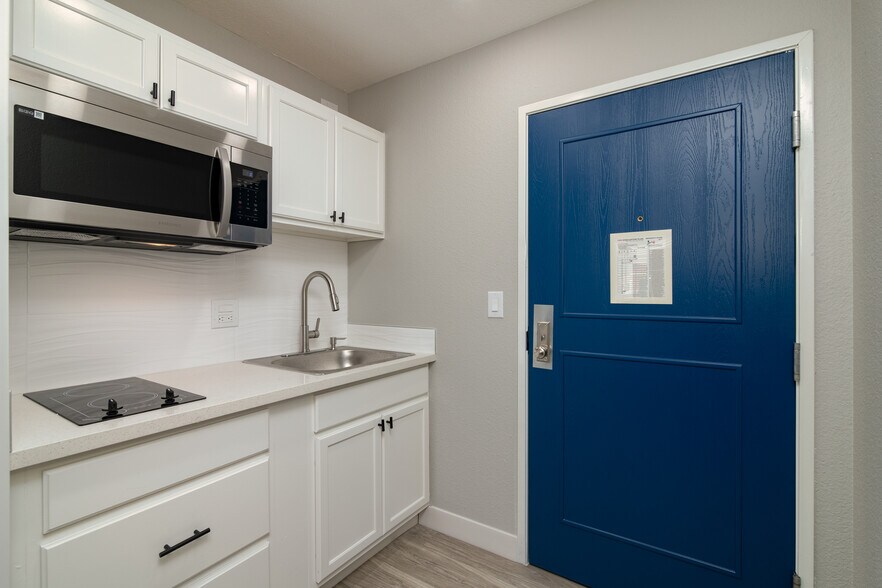 More Photos Of 3211 S 79th East Ave, Tulsa Apartments For Sale