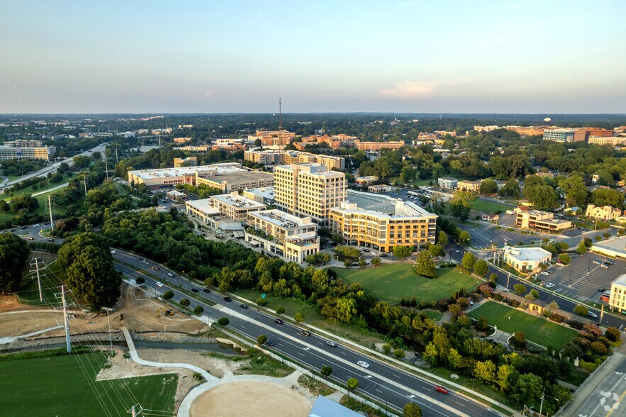 More Photos Of 1111 Metropolitan Ave, Charlotte Office Residential For Lease