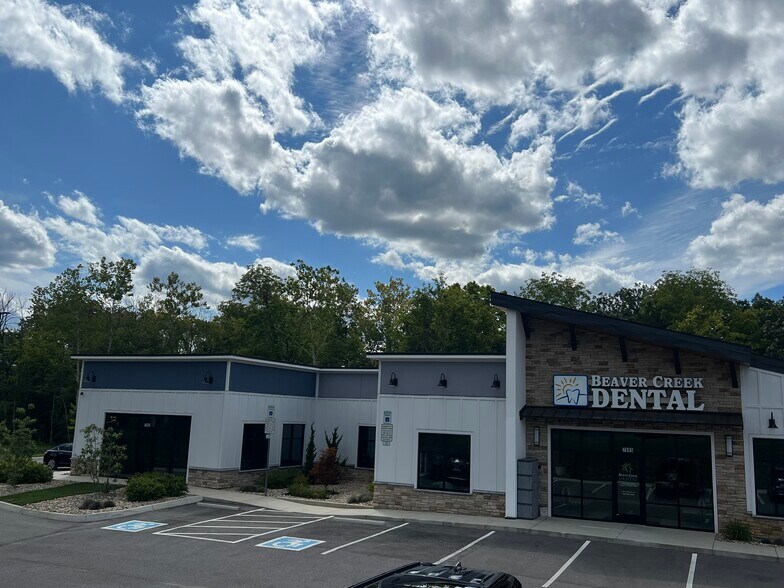 Primary Photo Of 7693 Oak Ridge hwy, Knoxville Office For Lease