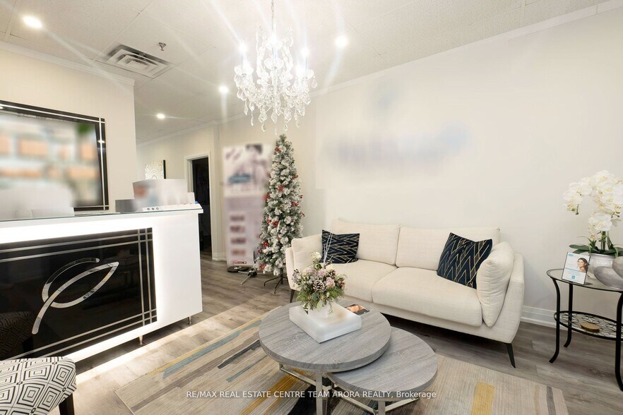 More Photos Of 90 Winges Rd, Vaughan Flex For Sale