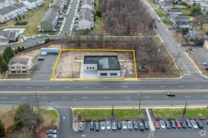 More Photos Of 252 State Route 35 S, Eatontown Freestanding For Sale