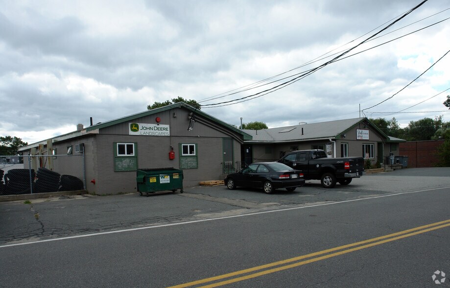 Primary Photo Of 161-163 Merrimac St, Woburn Service For Lease