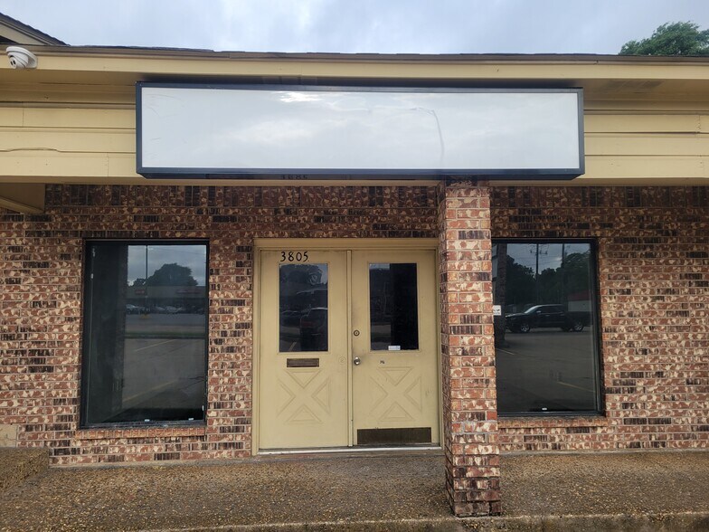 Primary Photo Of 3801-3811 N State Line Ave, Texarkana General Retail For Lease