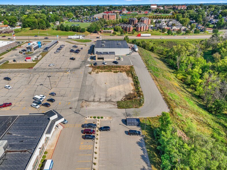 More Photos Of 2600 Dodge St, Dubuque Land For Lease