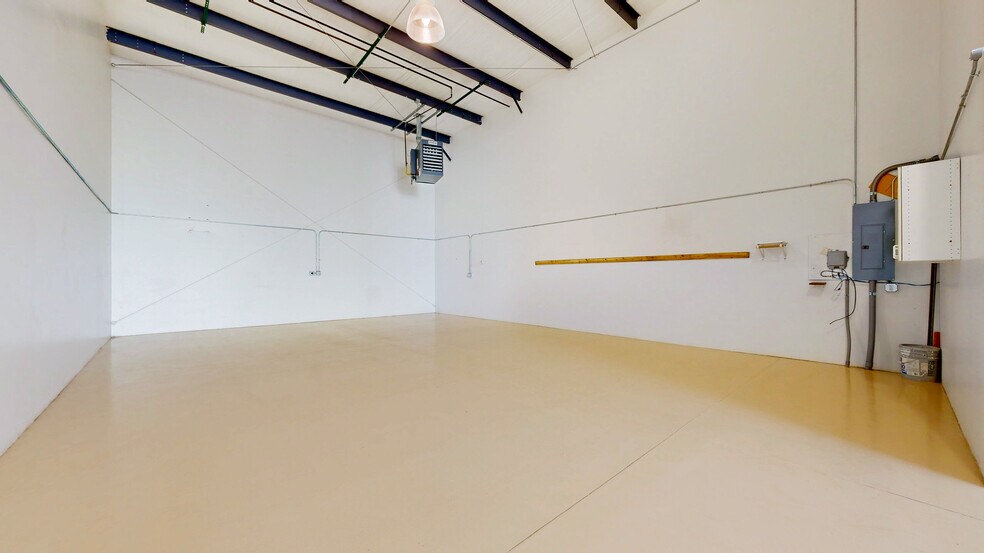 More Photos Of 200 12th St SW, Loveland Warehouse For Sale