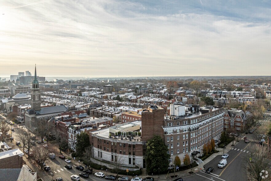 More Photos Of 413-421 Stuart Cir, Richmond Office Residential For Lease