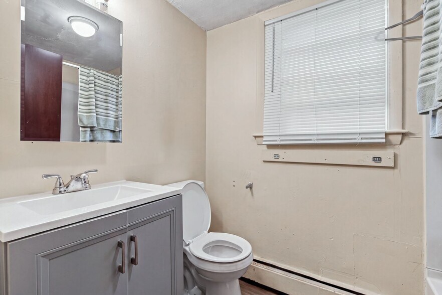 More Photos Of 32 Northeast St, Woonsocket Apartments For Sale
