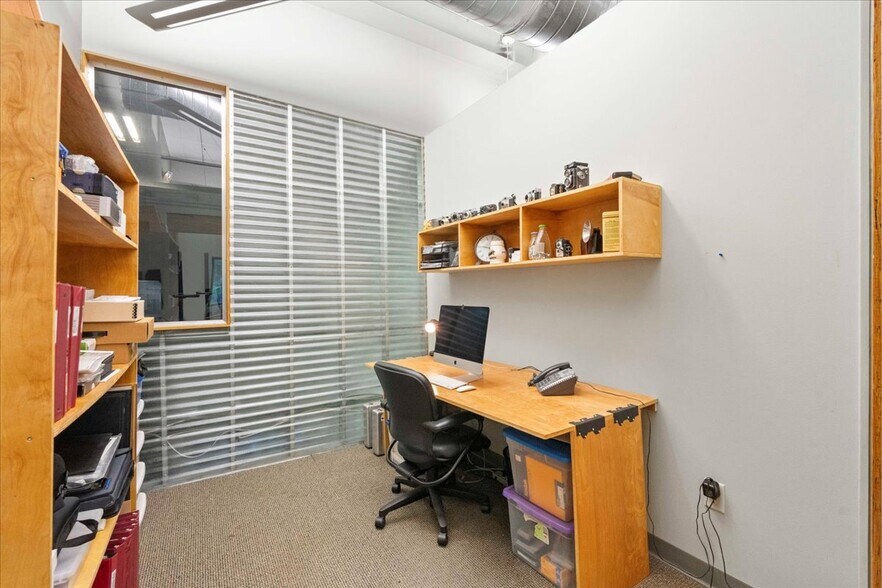 More Photos Of 1225 Greenway Cross, Madison Flex For Sale