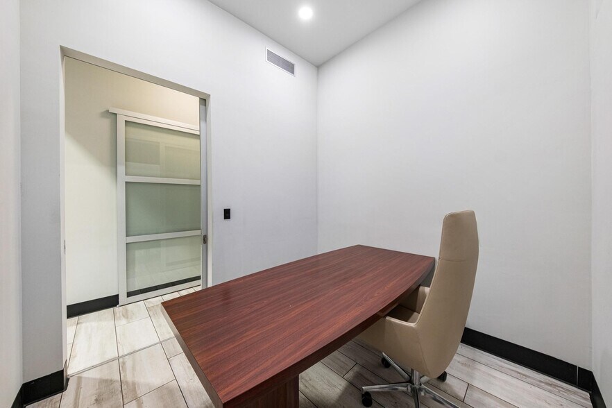 More Photos Of 3305 SW 37th Ave, Miami Office For Sale