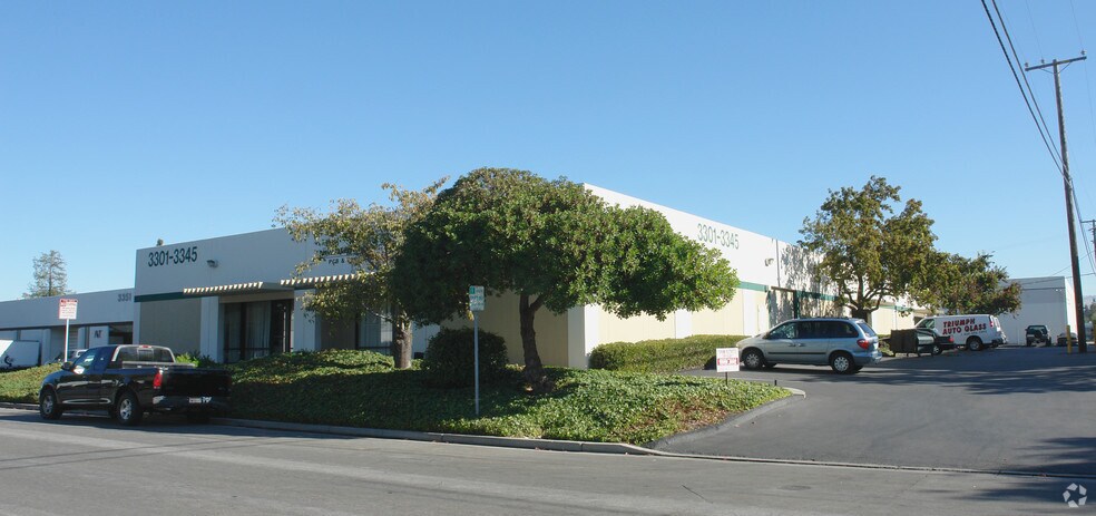 More Photos Of 3301-3345 Keller St, Santa Clara Manufacturing For Lease