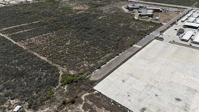 More Photos Of 102 Camino Nuevo, Laredo Warehouse For Sale