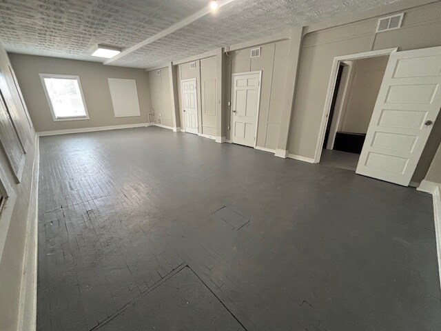 More Photos Of 7500 Bessemer Ave, Cleveland Manufacturing For Lease