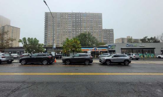 More Photos Of 11-21 Knolls Crescent, Bronx Storefront For Lease