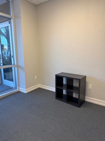 More Photos Of 10967 Lake Underhill Rd, Orlando Office For Lease