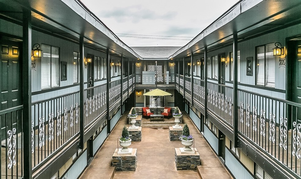 More Photos Of 1516 Annex Ave, Dallas Apartments For Sale