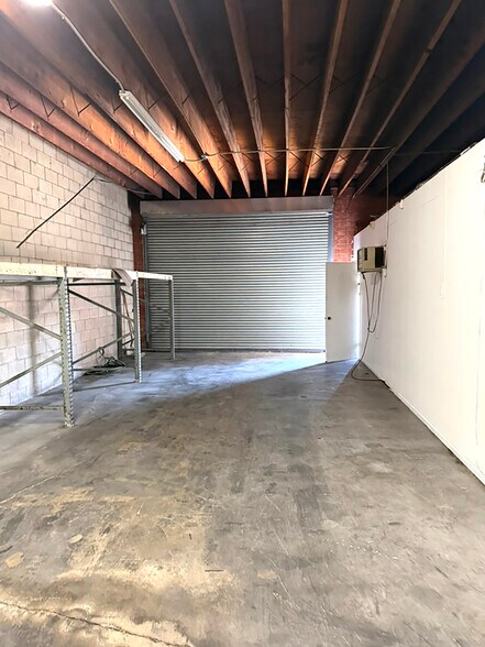 More Photos Of 725 Stanford Ave, Los Angeles Warehouse For Sale