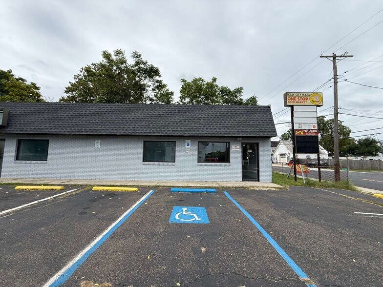 More Photos Of 201-211 Kates Blvd, Millville Freestanding For Lease