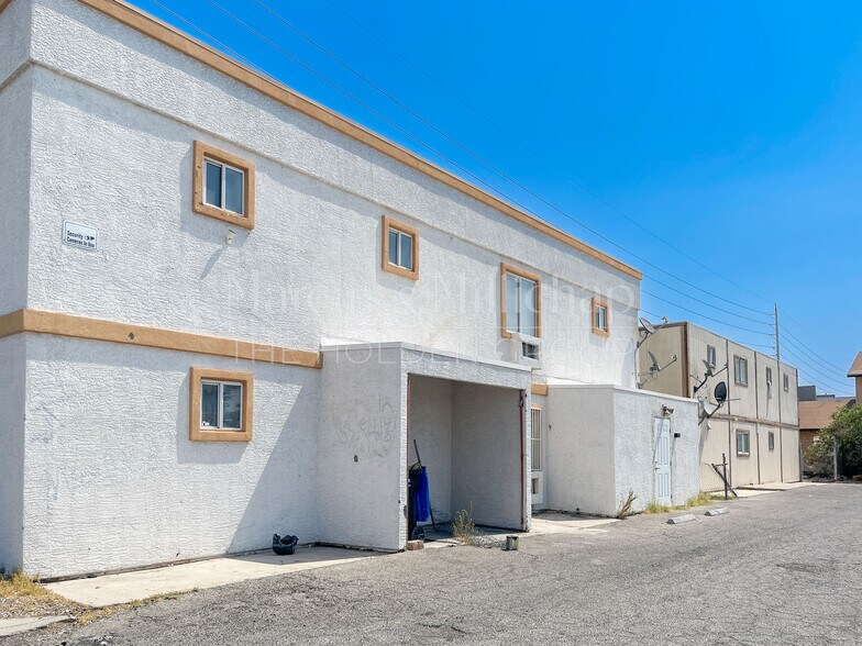 More Photos Of 3017-3021 E Carey Ave, North Las Vegas Apartments For Sale